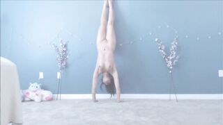 Naked Handstand & Splits