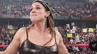 Stephanie McMahon: Raw 10-8-01
