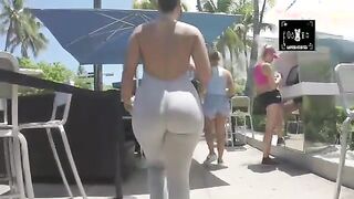 Big Ass Queen Walk