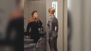 Jeri Ryan - Star Trek Voyager