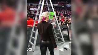 Alexa Bliss: Raw 12-10-18