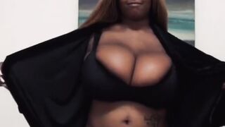 Reveal xxl bra