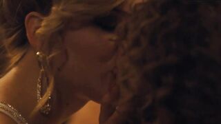 Jennifer Lawrence and Amy Adams in 'American Hustle'