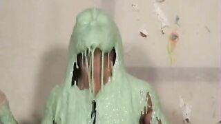 Bratty actress Lauren finally gets slimed