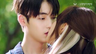 Lovelyz - Jisoo kiss scene