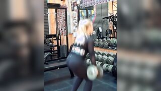 Nattie with the jiggle