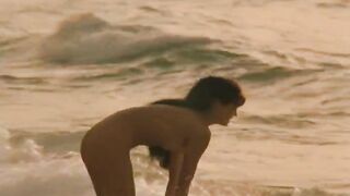 Phoebe Cates [gif]