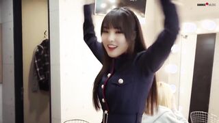 Gfriend Yuju's sexy body wave