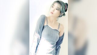 IU - Low-key Sexy