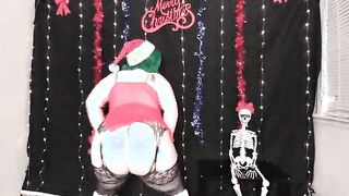 It's the Holidays! You know what that means. Ft. skully