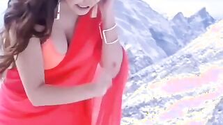 Anushka Sharma in ADHM [VIDEO]