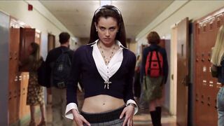 Mia Kirshner in film Not Another Teen Movie