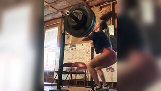 Weightlifter Sydney Goad front squats 90kg/198lbs