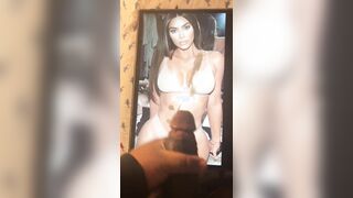 Kim Kardashian, full vid with sound below