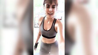 Another Mandana Karimi gfy from the same source video, without the black bars this time