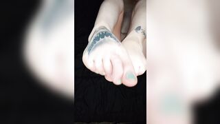 Do you like my tattoo or my toes better? ????