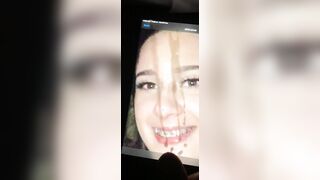 I shot 8 ropes of cum on her brace face ????dm me on kik for high quality vid or to cum on her, kik: eshayjelly