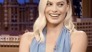 Margot Robbie's smile is so full of life I just want to douse her in cum like a fire extinguisher