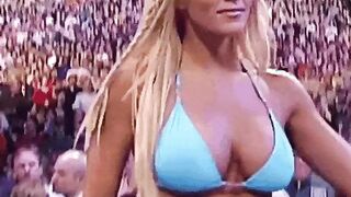 Torrie and her plump melons.????????????