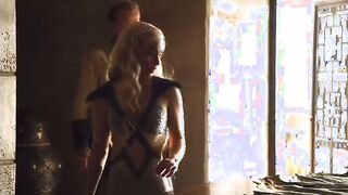 Daenerys(Emilia Clarke) is just so damn fuckable holy shit !