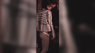 Emma Watson's bum in leggings