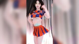 Dancing korean girl