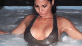 Olivia Munn In Hot Tub