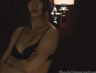 Shin Se Kyung Nude