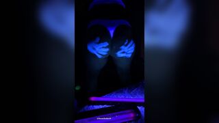 The way it moves under the black light with body paint ????