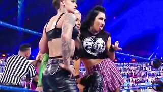 The newest member of the Riott Squad... Billie Kay ????‍????