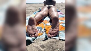 Lick my sole wrinkles at the beach, I don’t care who sees you ????