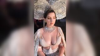 Cant control when NORA FATEHI post her huge boobs