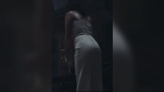 Gal Gadot’s tight little ass needs a hard pounding