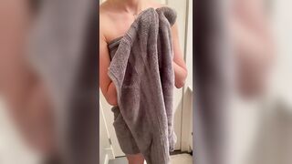 [f] Towel reveal ????