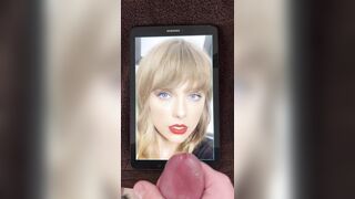 Taylor Swift has a perfect face to cum on