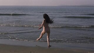 Pro dancer on the beach (Regina Nemmi - Eros (IT2004)) (2/2)