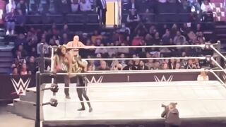 Naomi vs Sonya