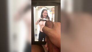 Cumtribute cucks wife!????