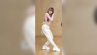 ILY:1 - Ara midriff (Girl's Planet 999 Lee Yunji)