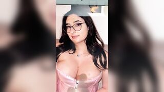 Annoying Big titty tiktoker covered @qveenjulia