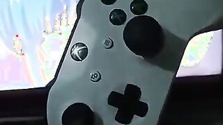 nice controller he got there